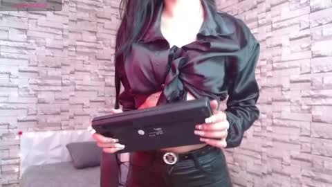 Snapshot of vanse_lust chatting on 03-07-25, 06:22 Karuna online show from 03-07-25, 06:22