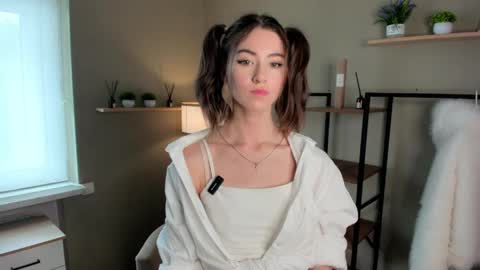 Charline online show from 04-21-26, 09:48