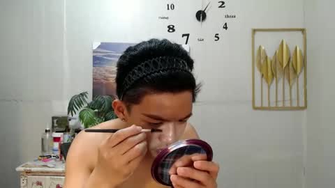 Snapshot of vanxxx2005 chatting on 01-06-25, 12:57 vanxxx2005 online show from 01-06-25, 12:57