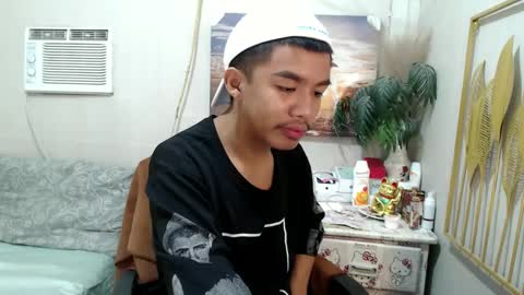 Snapshot of vanxxx2005 chatting on 03-02-25, 12:22 vanxxx2005 online show from 03-02-25, 12:22