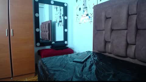 Snapshot of varascot chatting on 03-15-26, 03:01 varascot online show from 03-15-26, 03:01