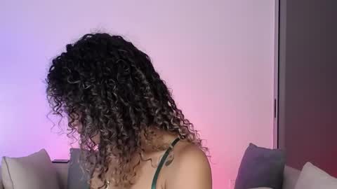 varenka_ivanova22 online show from 05-10-26, 04:39