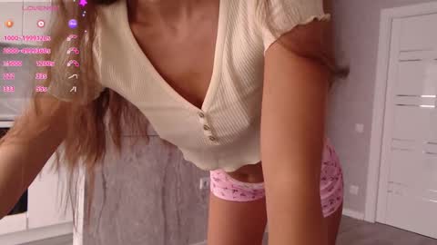 Snapshot of varonica_caprii chatting on 09-17-25, 07:10 Varonica Caprii Online this week Monday Tuesday Thursday Friday online show from 09-17-25, 07:10