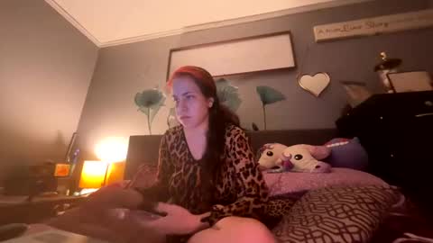 Snapshot of vaua089 chatting on 10-26-25, 01:33 vaua089 online show from 10-26-25, 01:33