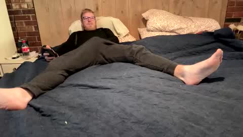 vaxildon13 online show from 10-23-25, 12:59