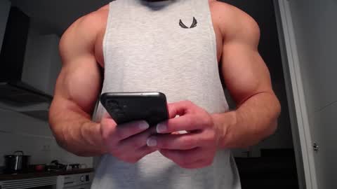 Snapshot of vecinito_ctb chatting on 12-12-24, 10:45 Toni Martins online show from 12-12-24, 10:45