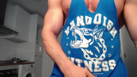 Snapshot of vecinito_ctb chatting on 01-19-25, 11:34 Toni Martins online show from 01-19-25, 11:34