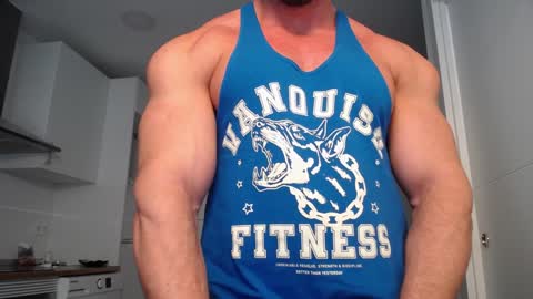 Snapshot of vecinito_ctb chatting on 02-05-25, 12:38 Toni Martins online show from 02-05-25, 12:38