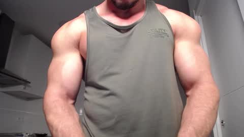 Snapshot of vecinito_ctb chatting on 03-11-25, 11:01 Toni Martins online show from 03-11-25, 11:01