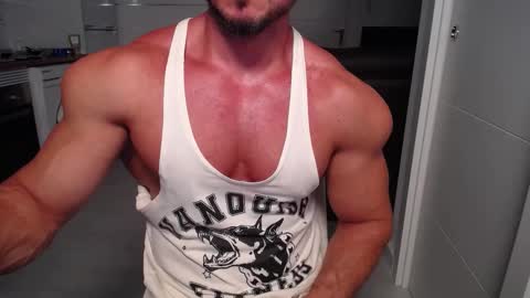 Snapshot of vecinito_ctb chatting on 09-13-25, 11:10 Toni Martins online show from 09-13-25, 11:10