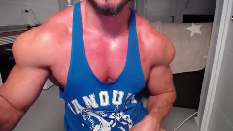 Snapshot of vecinito_ctb chatting on 09-26-25, 07:01 Toni Martins online show from 09-26-25, 07:01