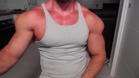 Snapshot of vecinito_ctb chatting on 09-29-25, 09:03 Toni Martins online show from 09-29-25, 09:03