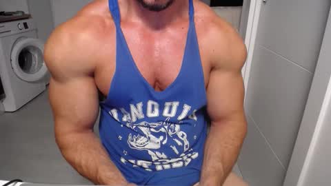 Snapshot of vecinito_ctb chatting on 11-04-25, 09:52 Toni Martins online show from 11-04-25, 09:52