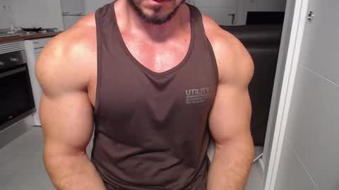 Snapshot of vecinito_ctb chatting on 11-17-25, 10:54 Toni Martins online show from 11-17-25, 10:54