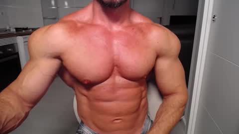 Snapshot of vecinito_ctb chatting on 11-21-25, 10:30 Toni Martins online show from 11-21-25, 10:30