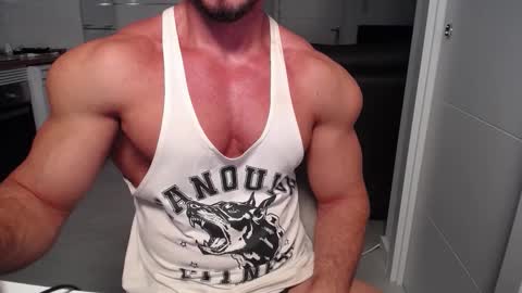 Snapshot of vecinito_ctb chatting on 11-23-25, 12:16 Toni Martins online show from 11-23-25, 12:16