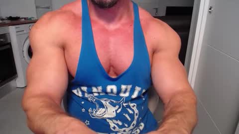 Snapshot of vecinito_ctb chatting on 11-26-25, 12:06 Toni Martins online show from 11-26-25, 12:06