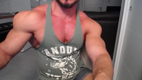 Snapshot of vecinito_ctb chatting on 12-02-25, 12:32 Toni Martins online show from 12-02-25, 12:32