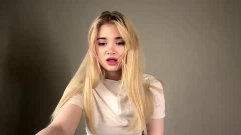 Monika online show from 02-27-26, 01:11