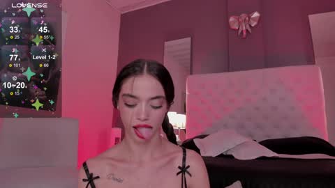 Snapshot of vega_roux chatting on 12-04-24, 07:17 VEGA online show from 12-04-24, 07:17