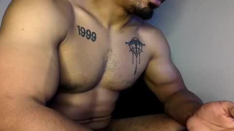 Vegas Love online show from 11-18-25, 07:57