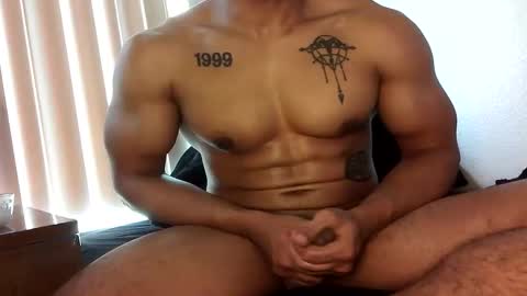 Vegas Love online show from 12-14-25, 08:35