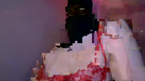 Snapshot of veiledamira01 chatting on 06-25-26, 09:47 veiledamira01 online show from 06-25-26, 09:47