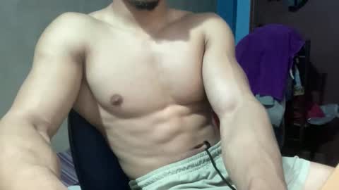 Snapshot of veilofstrength11 chatting on 10-28-25, 09:57 veilofstrength11 online show from 10-28-25, 09:57