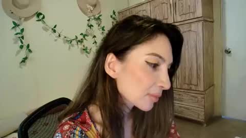 veka_lourens online show from 03-10-26, 06:35