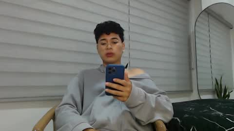 velascosexyboy online show from 01-24-25, 03:54