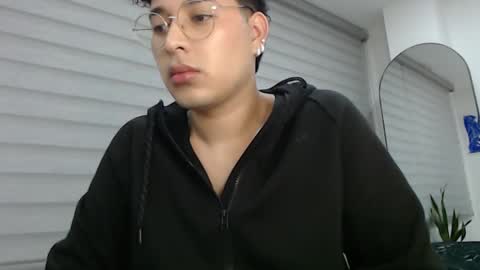 velascosexyboy online show from 02-11-25, 02:25