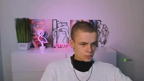 Snapshot of veldi_to chatting on 12-05-25, 10:46 veldi_to online show from 12-05-25, 10:46