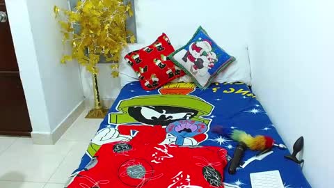 velk_hot1 online show from 12-20-25, 06:59