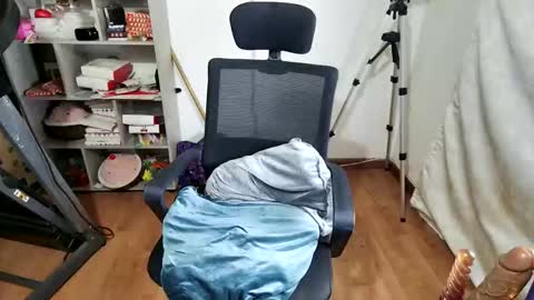 Im VelaI will be Christmas and New Year with my family December 22 to January 13 I will miss you guys. online show from 03-28-26, 07:08