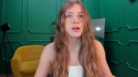 velvet_cherry online show from 02-13-25, 06:38