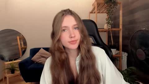 velvet_cherry online show from 09-23-25, 03:59