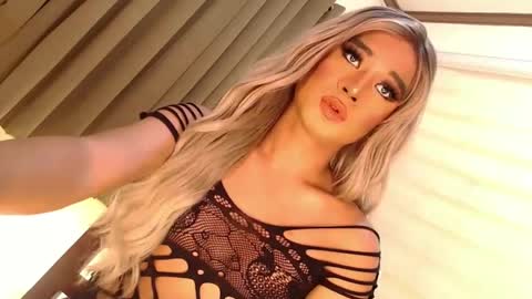 Richy will make you fall in love online show from 02-06-25, 09:53