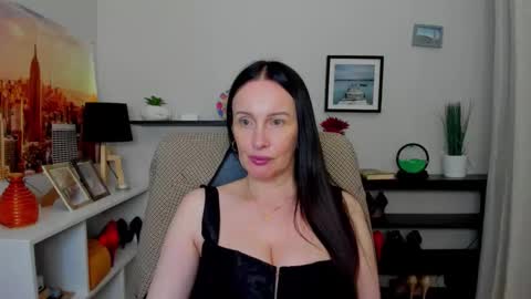 Jasmine online show from 10-24-25, 05:42