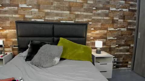 velvet_moon___ online show from 03-04-26, 04:46