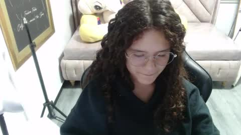 velvet_moon_v online show from 11-22-25, 01:10