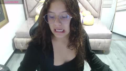 velvet_moon_v online show from 01-10-26, 01:35