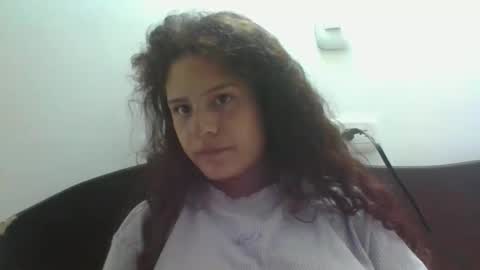 velvet_moon_v online show from 04-28-26, 03:44