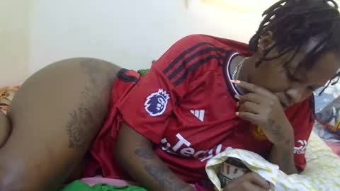 Snapshot of velvet_temptress chatting on 02-02-25, 12:46 velvet online show from 02-02-25, 12:46