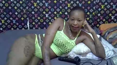 Snapshot of velvet_temptress chatting on 05-15-26, 08:43 velvet online show from 05-15-26, 08:43