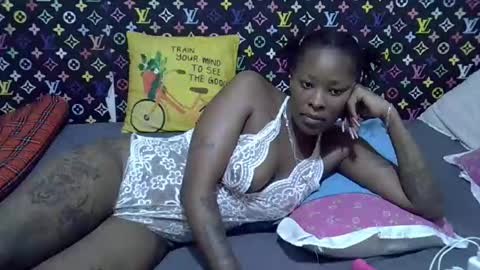 Snapshot of velvet_temptress chatting on 06-08-26, 04:57 velvet online show from 06-08-26, 04:57