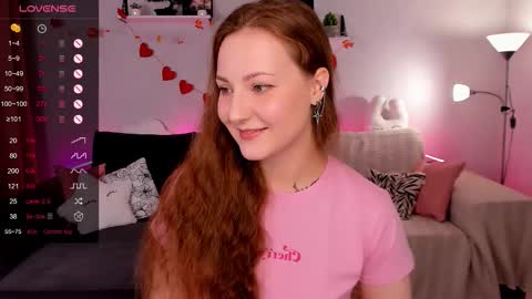 Snapshot of velvetcherry_ chatting on 11-22-25, 08:57 Mia online show from 11-22-25, 08:57