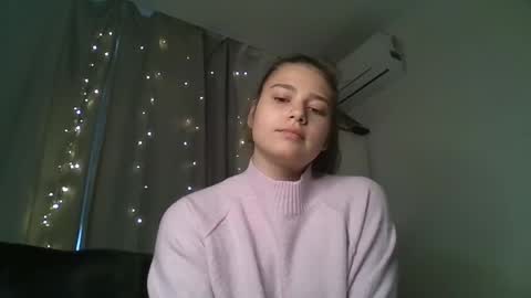 velveted_ivy online show from 11-19-25, 11:21