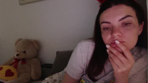 Snapshot of velvetmoon123 chatting on 11-26-25, 07:15 velvetmoon123 online show from 11-26-25, 07:15