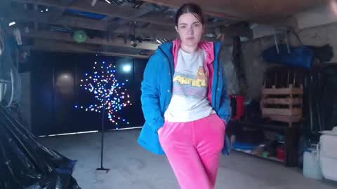 Snapshot of velvetmoon123 chatting on 12-05-25, 12:47 velvetmoon123 online show from 12-05-25, 12:47