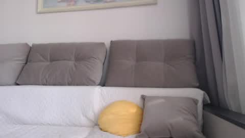 velvetmoon123 online show from 04-28-26, 05:23